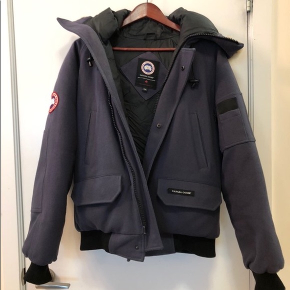 Canada Goose (Limited Edition) - Picture 8 of 9